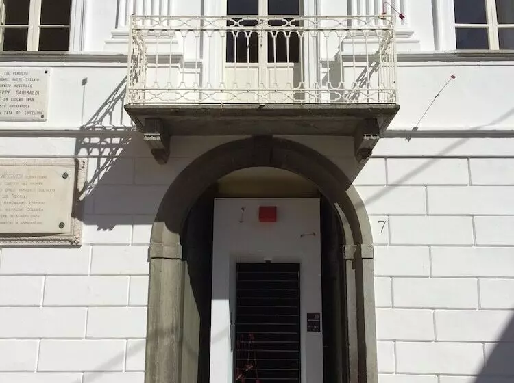 تختخواب و صبحانه Winebnb