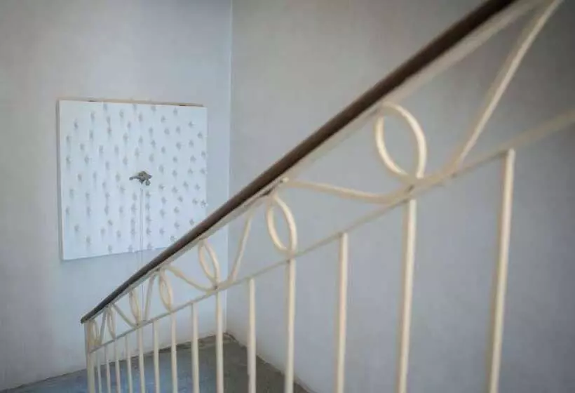 تختخواب و صبحانه Winebnb