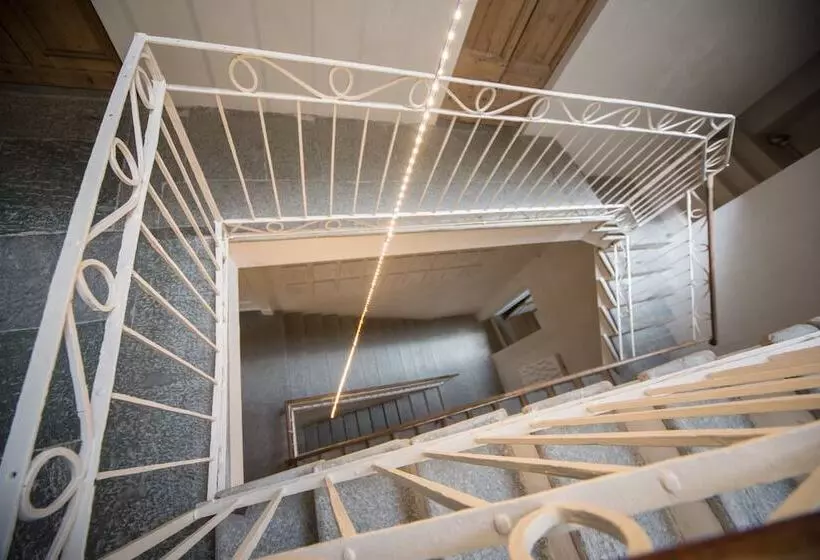 تختخواب و صبحانه Winebnb