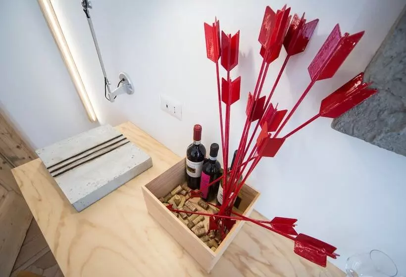 تختخواب و صبحانه Winebnb