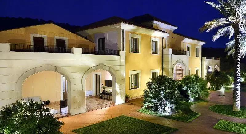 簡易ホテル Baglio Caruana Cantina & Relais