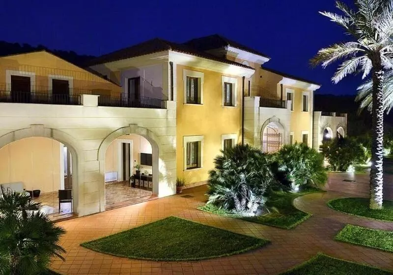 簡易ホテル Baglio Caruana Cantina & Relais