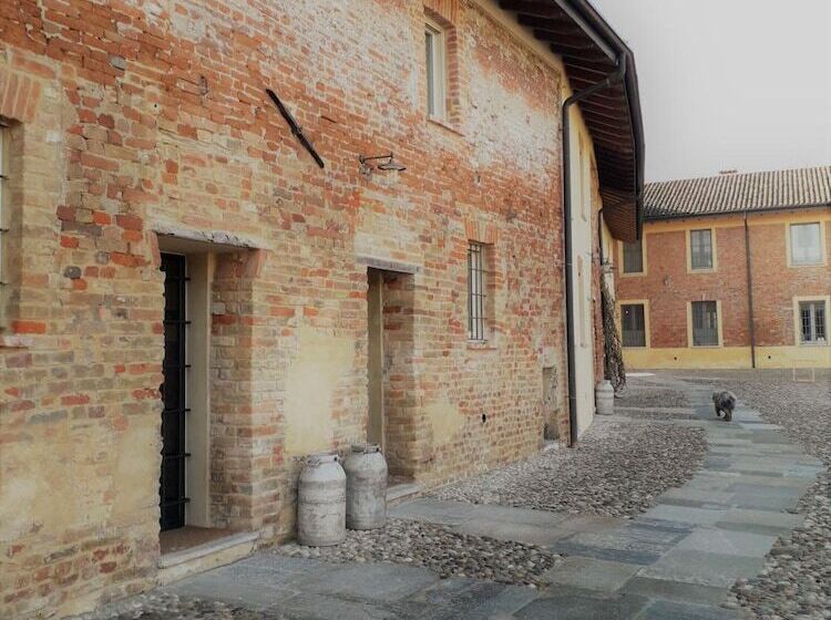 田舎風ホテル Agriturismo Cascina Pezzolo