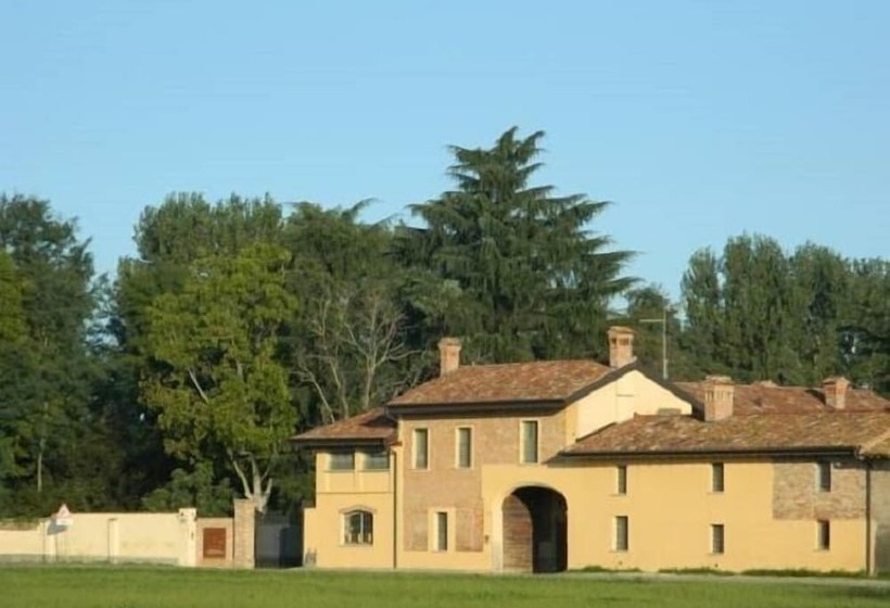 田舎風ホテル Agriturismo Cascina Pezzolo