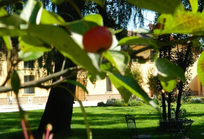 田舎風ホテル Agriturismo Cascina Pezzolo