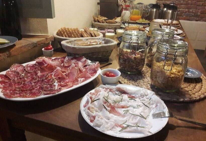 田舎風ホテル Agriturismo Cascina Pezzolo