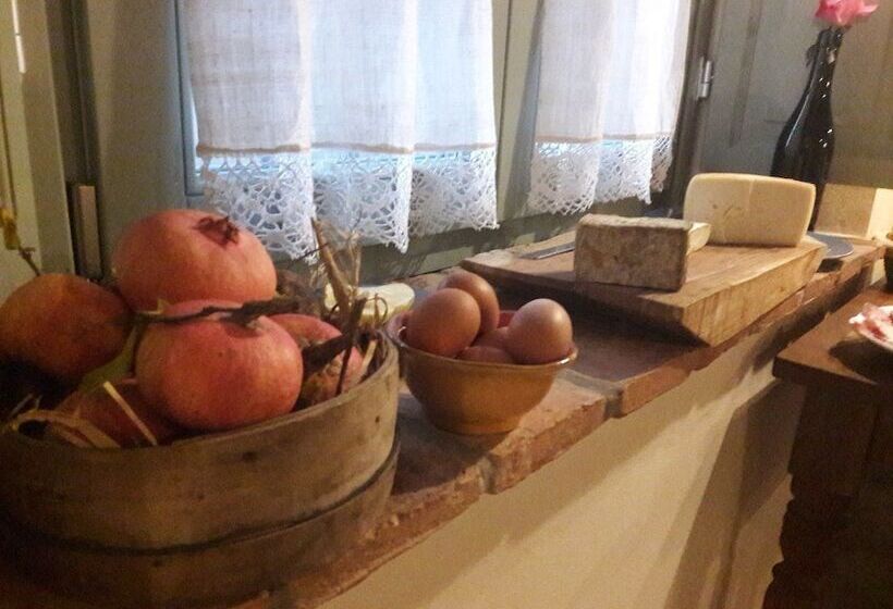 田舎風ホテル Agriturismo Cascina Pezzolo