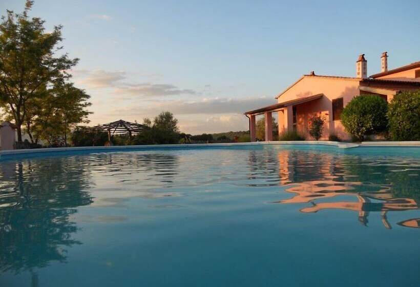 فندق ريفى Agriturismo Il Grillo Parlante