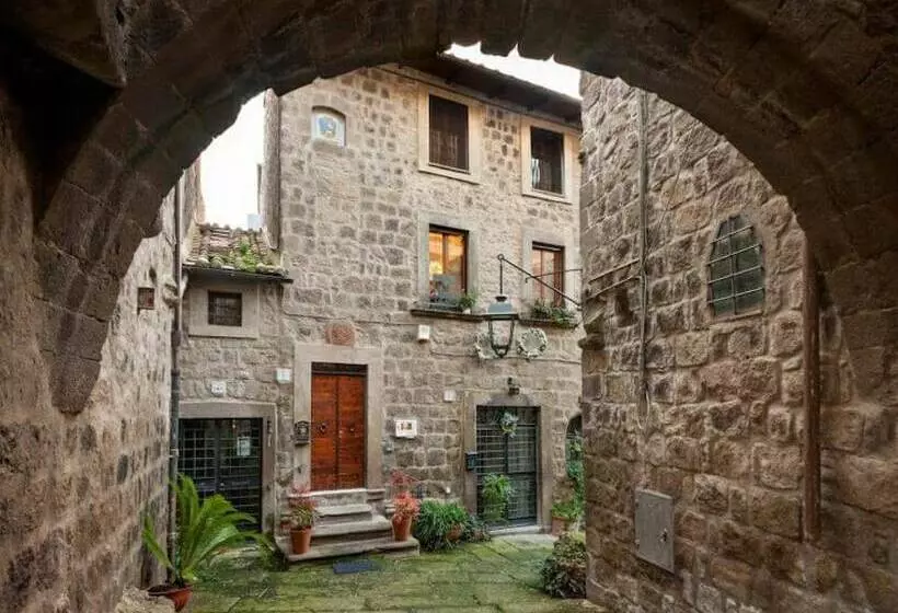 پانسیون Alloggio Turistico L Incontro 6