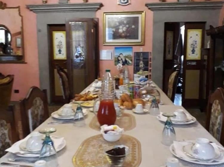 پانسیون Alloggio Turistico L Incontro 6