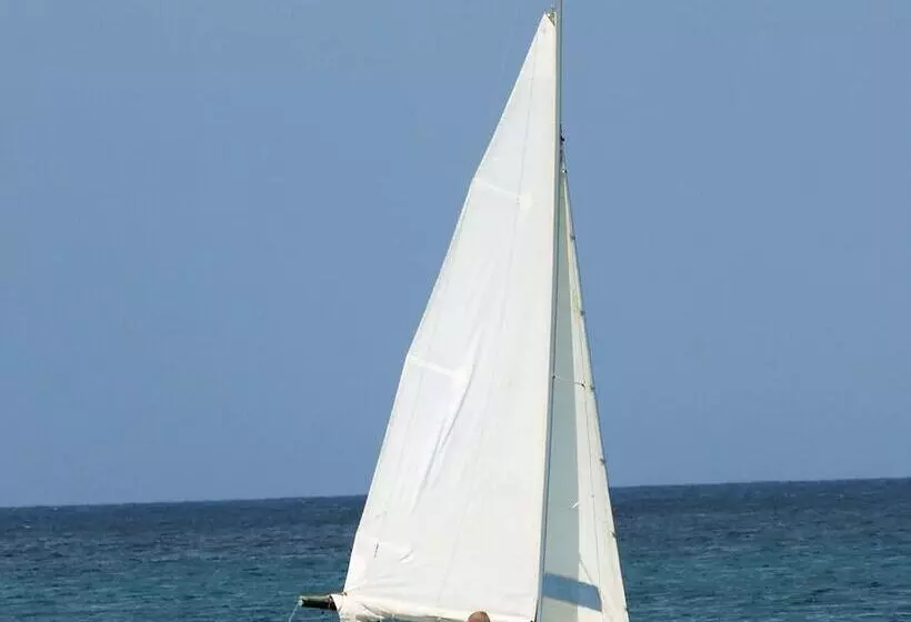 ホテル Amfibietreks