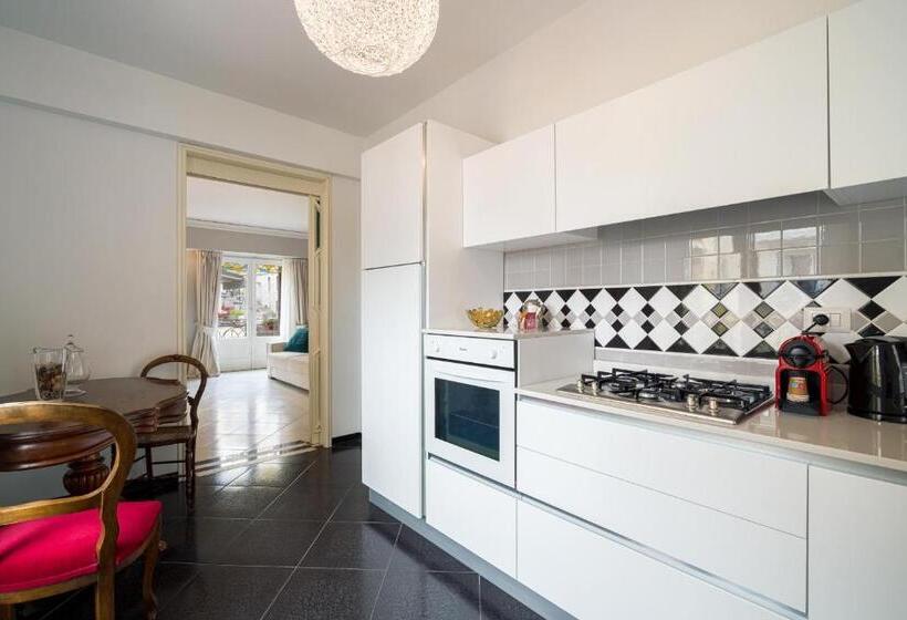 פנסיון Al Duomo Rooms & Flats