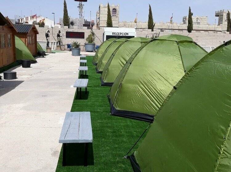 בית מלון כפרי Camelot