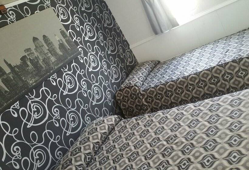 בית מלון כפרי Camelot