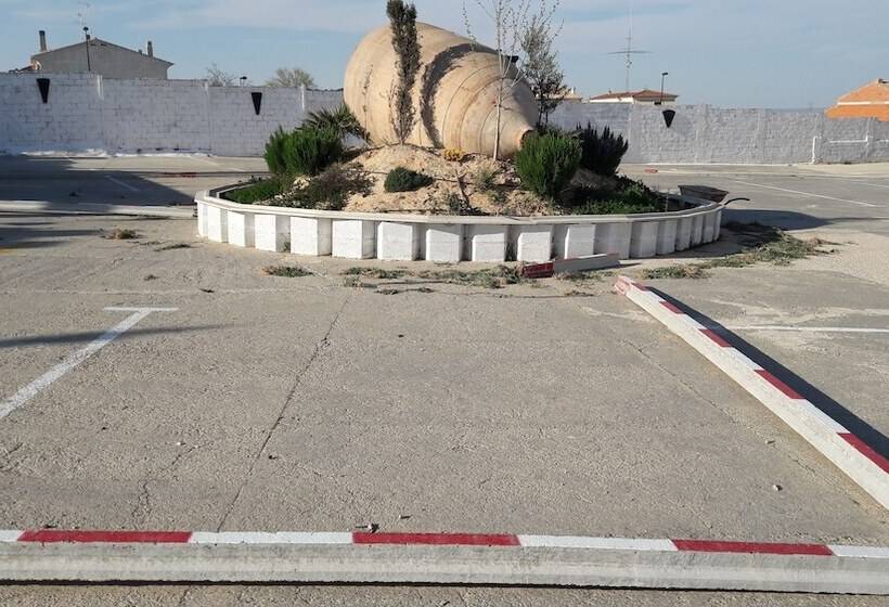 בית מלון כפרי Camelot