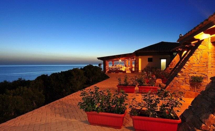 فندق Corsaro Nero