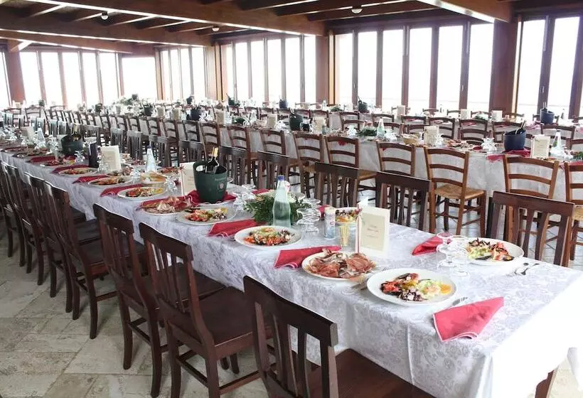 Hotelli Corsaro Nero