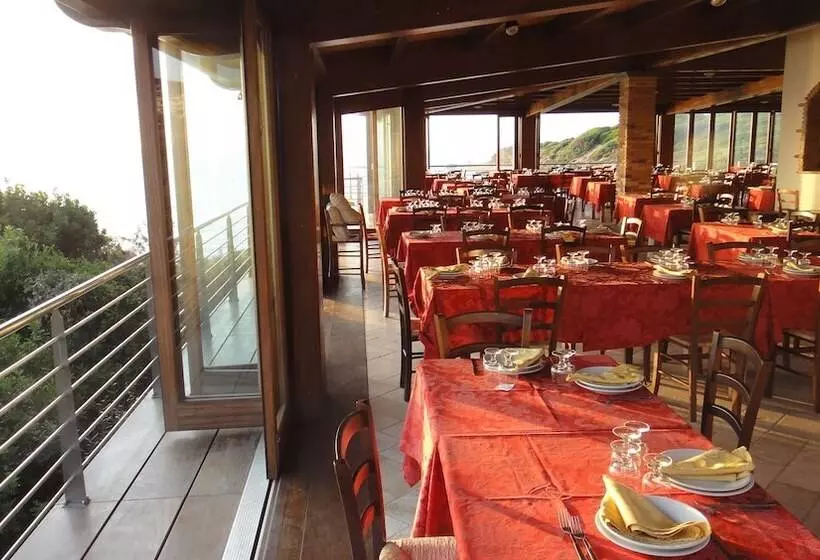 Hotelli Corsaro Nero