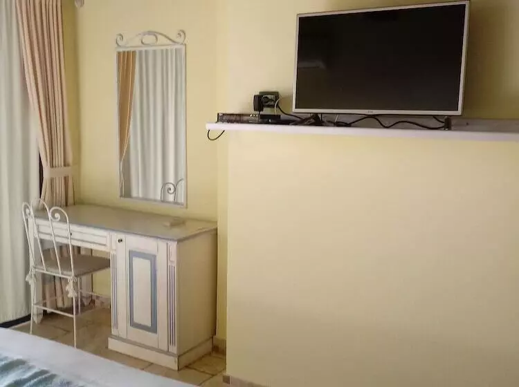 Hotelli Corsaro Nero