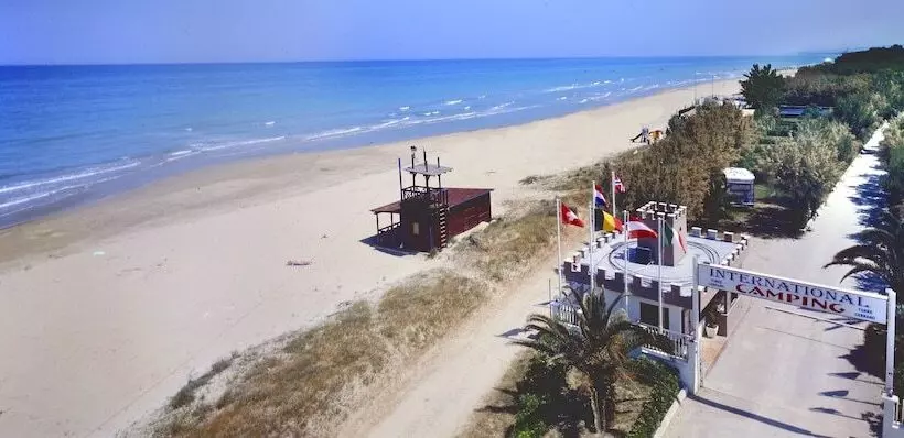 ホテル International Camping Torre Cerrano