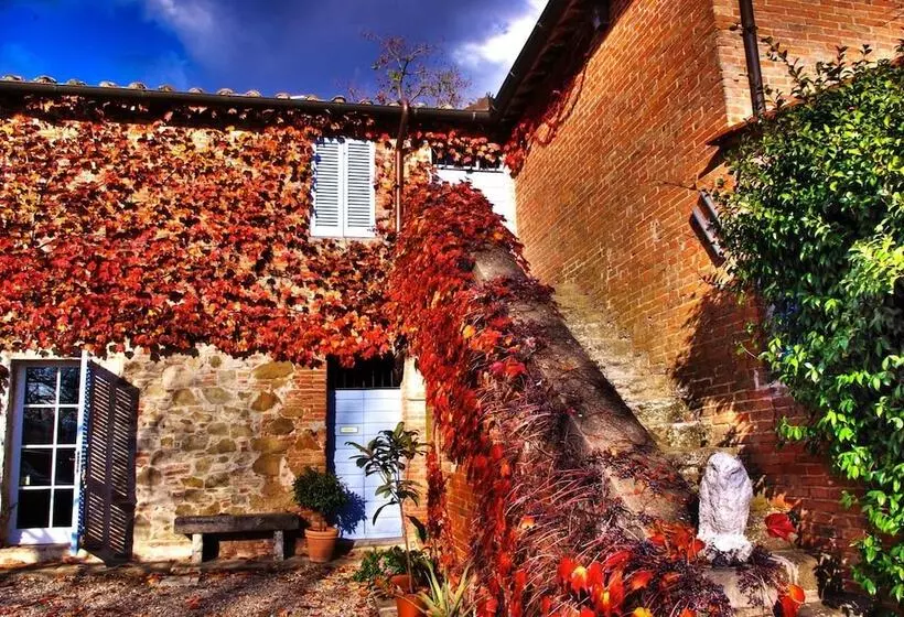 田舎風ホテル Agriturismo Fattoria Santa Vittoria