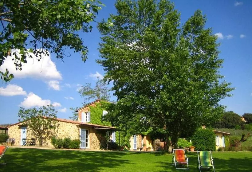 田舎風ホテル Agriturismo Fattoria Santa Vittoria