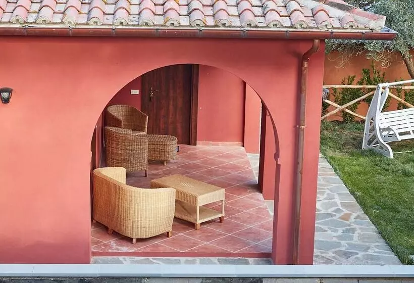 Maaseutuhotelli Casalrosso