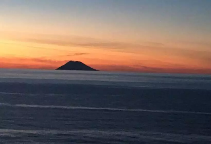 استراحتگاه Villaggio Camping La Scogliera