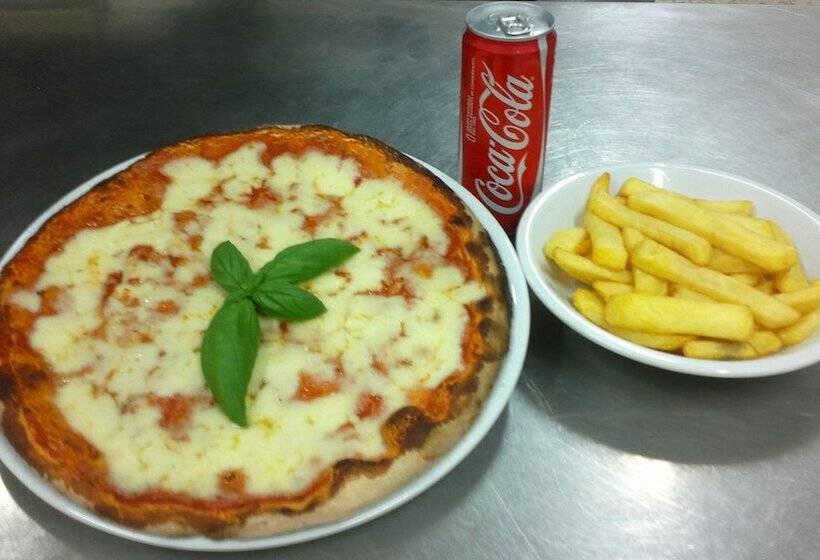 אתר נופש Villaggio Camping La Scogliera