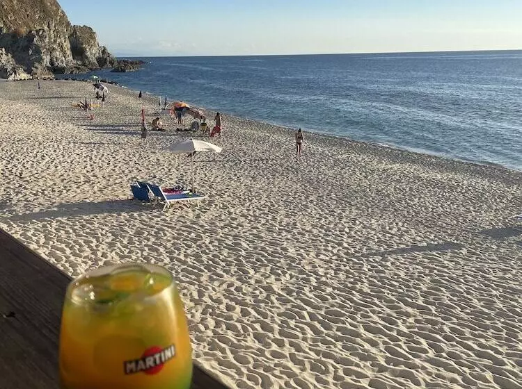 استراحتگاه Villaggio Camping La Scogliera