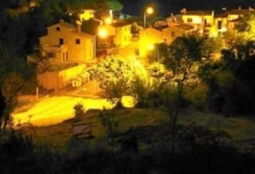 تختخواب و صبحانه La Biocca