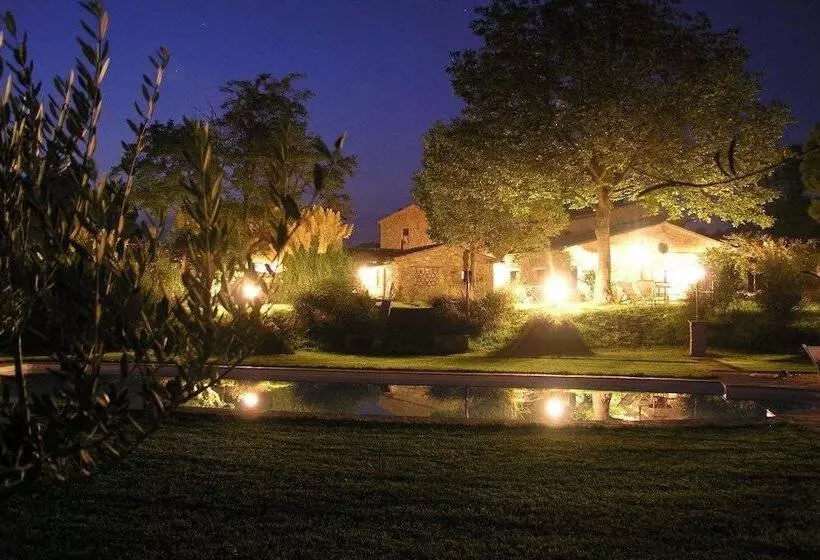 田舎風ホテル Agriturismo Borgo Santa Maria