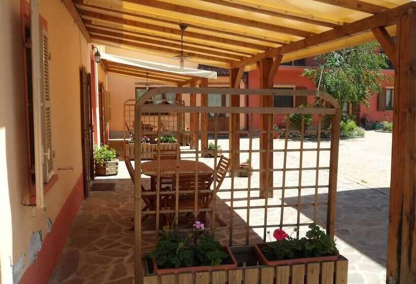 בית מלון כפרי Agriturismo Isorella