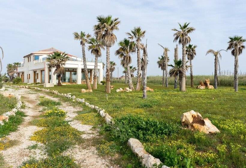 פנסיון Lalena S Garden