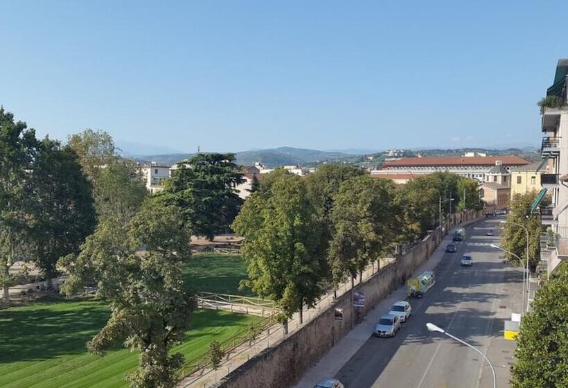 پانسیون Vroom510