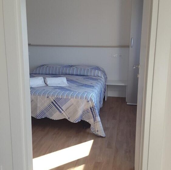 پانسیون Vroom510