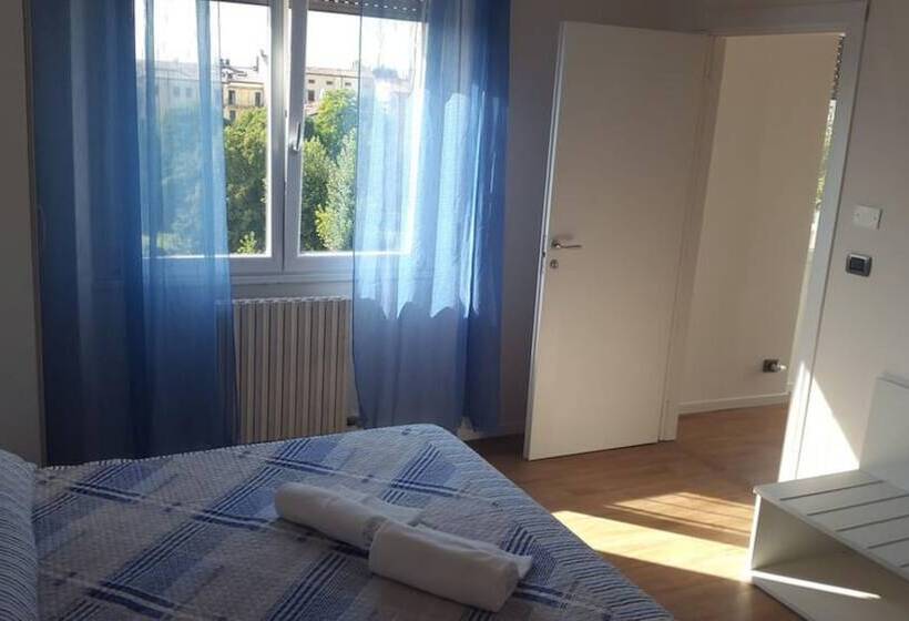 پانسیون Vroom510