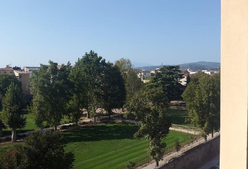 پانسیون Vroom510