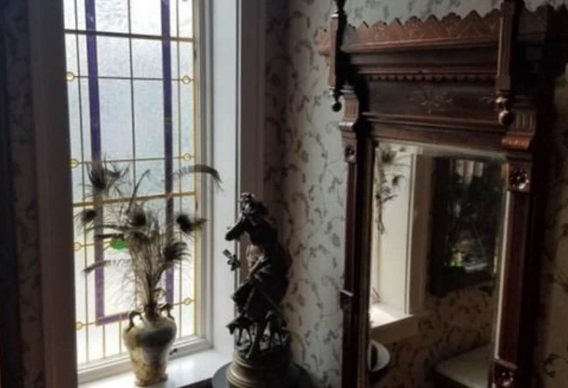 Hart Estate Bed And Breakfast