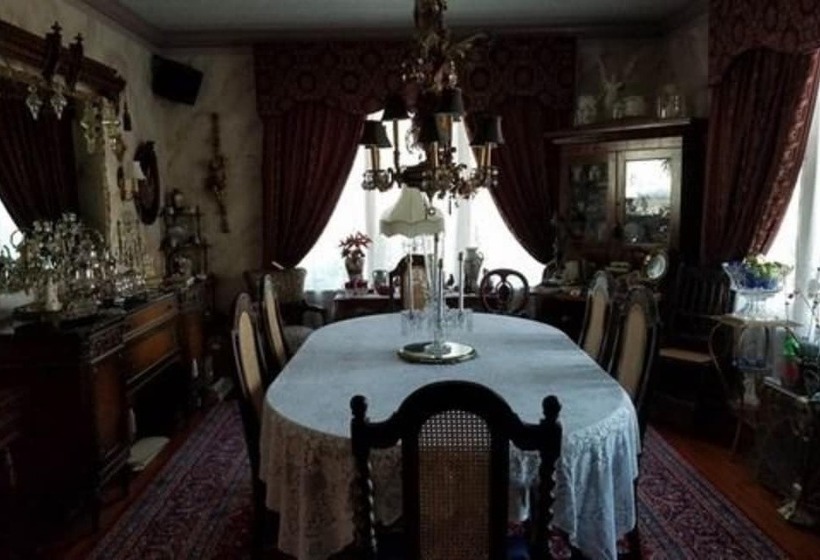 Hart Estate Bed And Breakfast