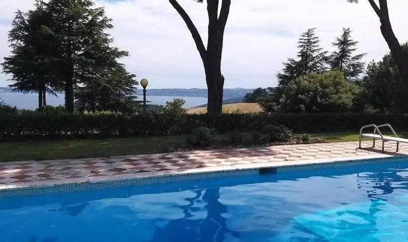 簡易ホテル Almanuda Naturist Village