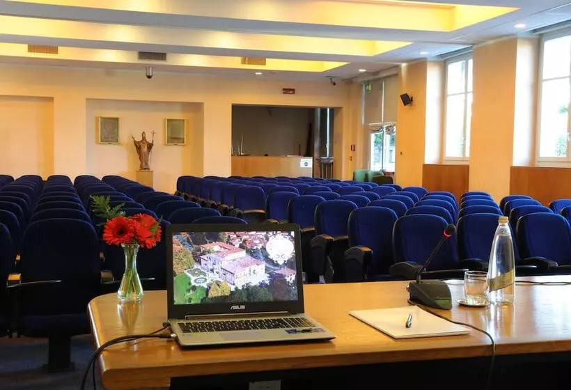 Hostelli Villa Cagnola