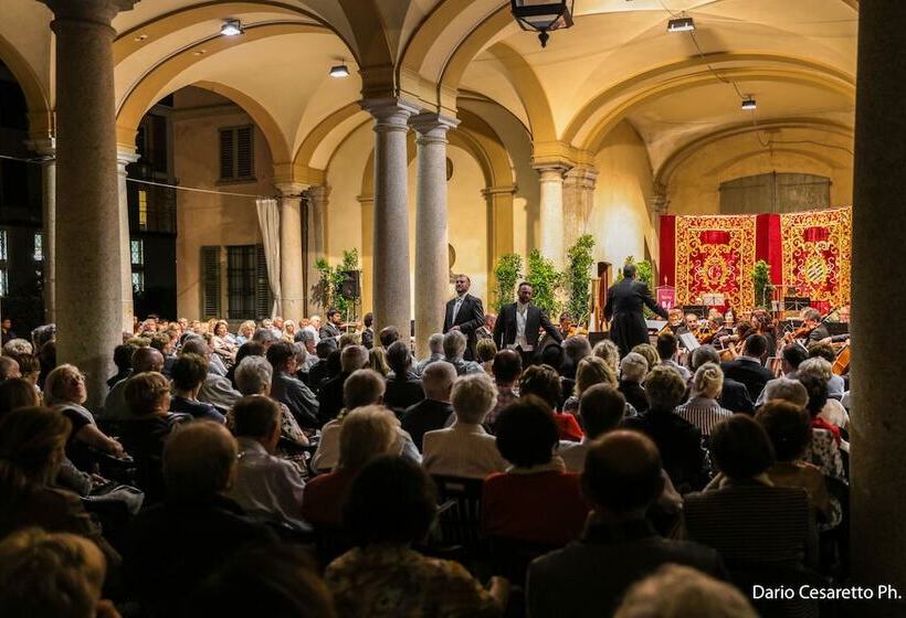 客栈  Villa Cagnola