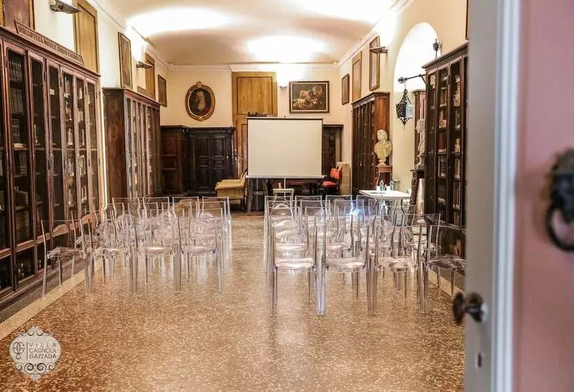 Hostelli Villa Cagnola