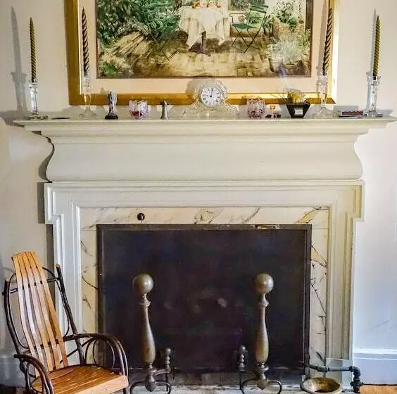 ベッドアンドブレックファースト Maple Springs Lake Side Inn