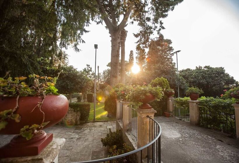 צימר Villa De Pietro