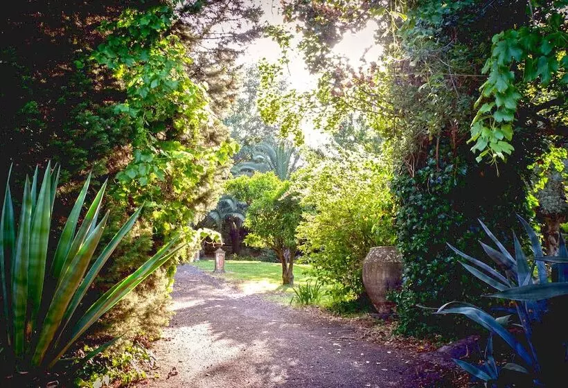 ペンション Etna Botanic Garden