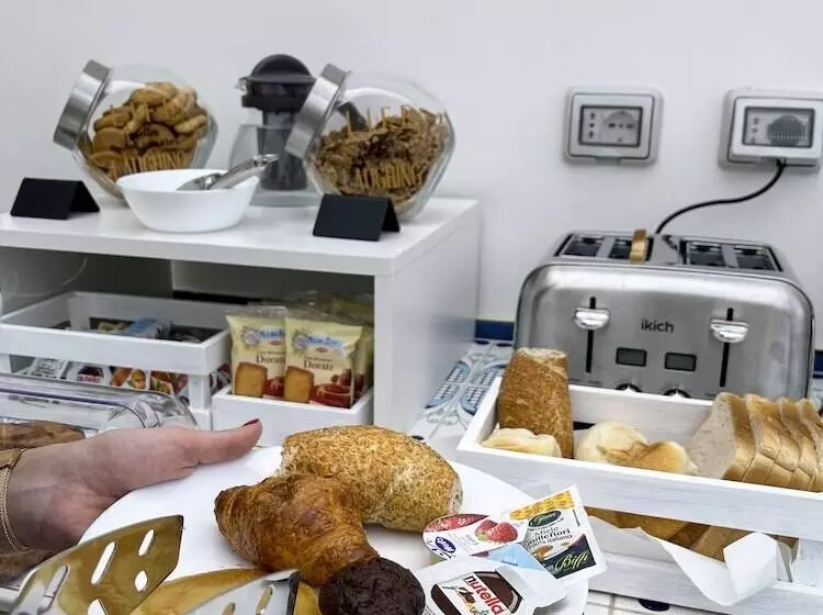 پانسیون Villa Gabriella Rooms & Breakfast