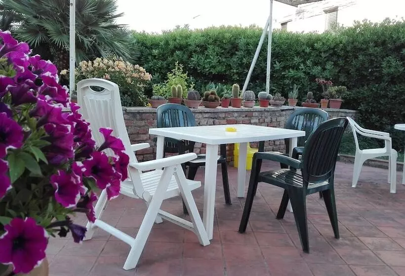 Aamiaismajoitus (B&B) Camere Riviera Di Ulisse