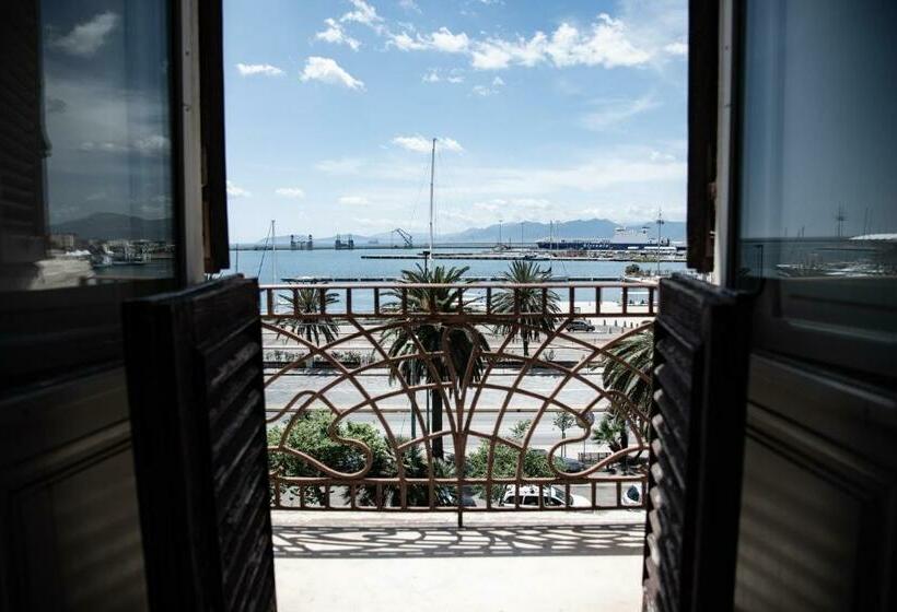 Отель Aer Bj Vittoria